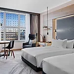 Hilton Munich Airport Отель 4*