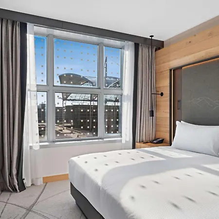 Hilton Munich Airport Hotel 4*