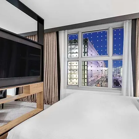 Hotel Hilton Munich Airport 4*