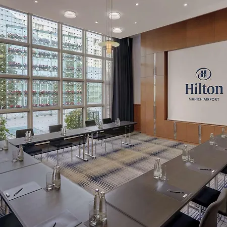 Hilton Munich Airport מלון 4*