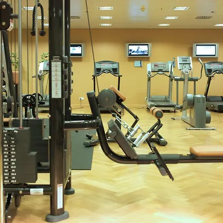 מלון Hilton Munich Airport 4*