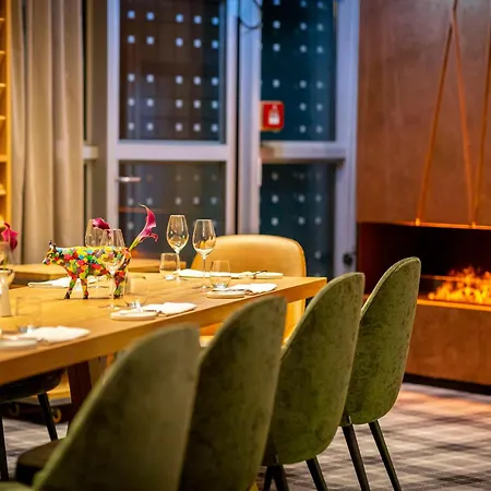 Hilton Munich Airport 4*