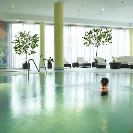 Hilton Munich Airport מלון 4*