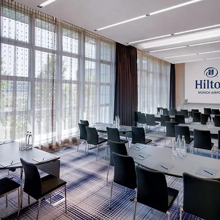 Hilton Munich Airport מלון