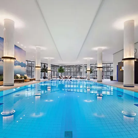 Hilton Munich Airport 4*