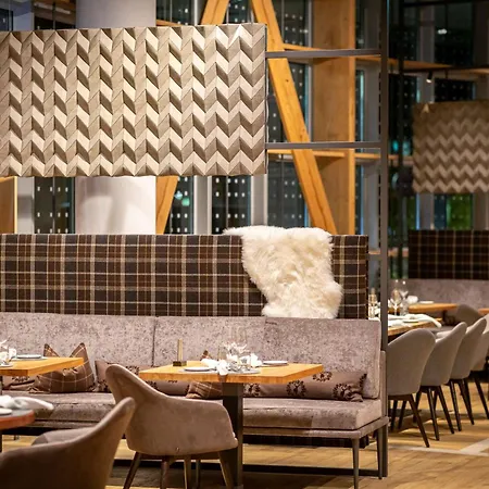 Hilton Munich Airport 4*