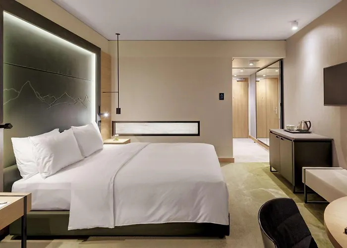 Hilton Munich Airport Hotel 4*