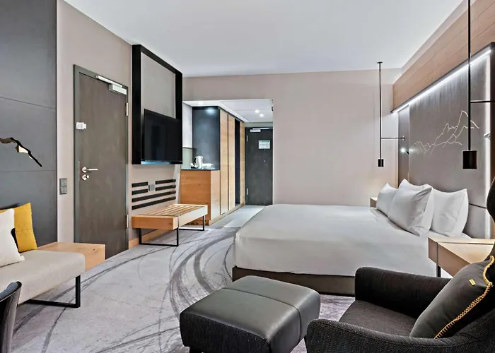 Hilton Munich Airport 4*