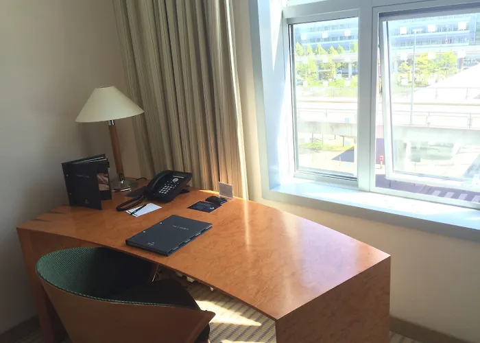 Hilton Munich Airport Hotel 4*