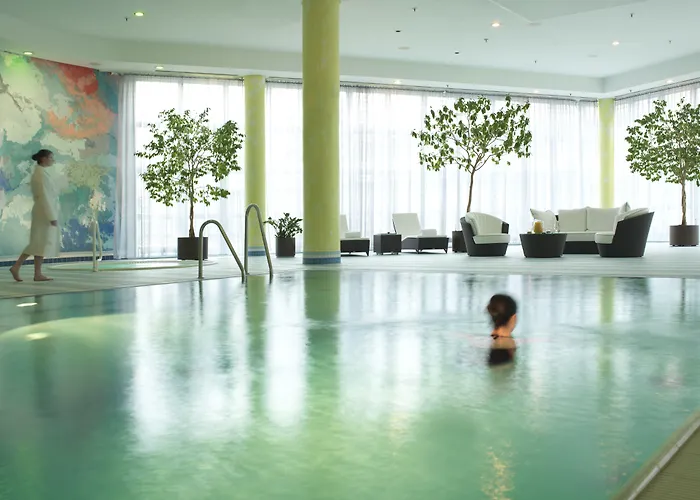 Hilton Munich Airport Hotel 4*